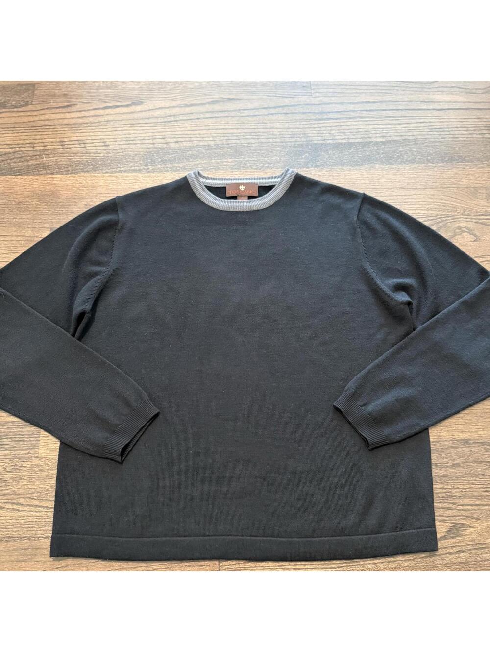 New Toscano Men's Black & Grey Sweater Size Medium